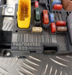 Boitier servitude moteur (BSM) PEUGEOT 407