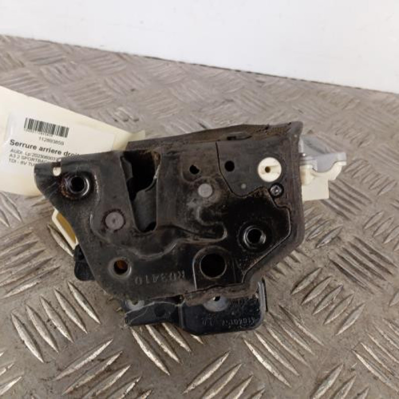 Serrure arriere droit AUDI A3 2
