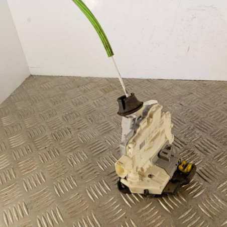 Serrure arriere gauche AUDI A3 2