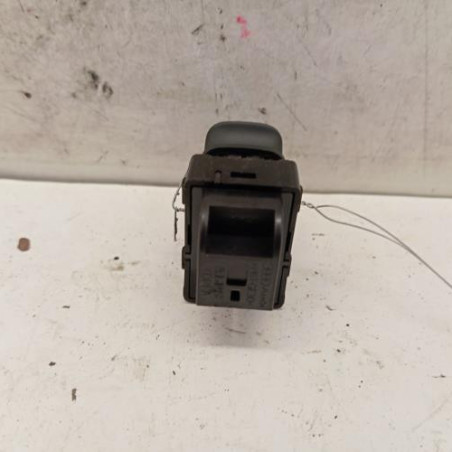 Interrupteur de leve vitre arriere droit AUDI A3 3