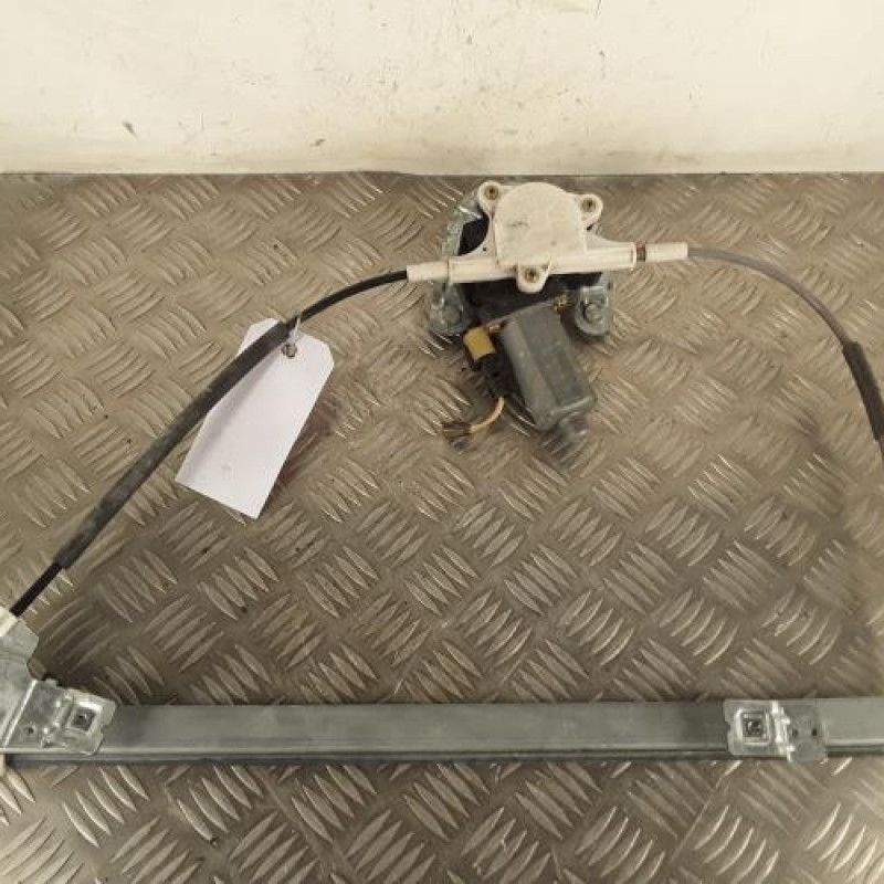 Leve vitre electrique avant gauche RENAULT MEGANE 1