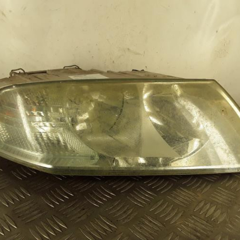 Optique avant principal droit (feux)(phare) SKODA OCTAVIA 2