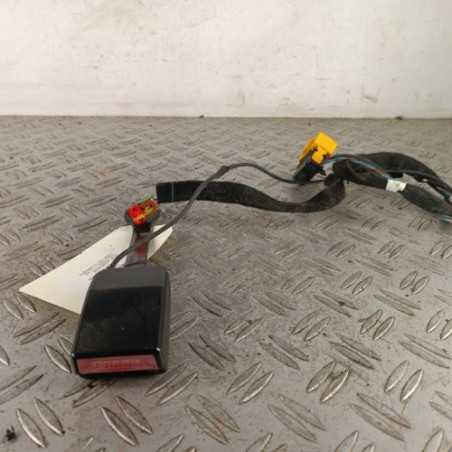 Attache ceinture avant gauche DACIA LODGY