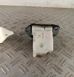 Serrure de hayon NISSAN JUKE 1