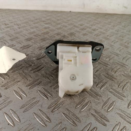 Serrure de hayon NISSAN JUKE 1