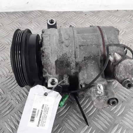 Compresseur clim VOLKSWAGEN PASSAT 4 Photo n°1