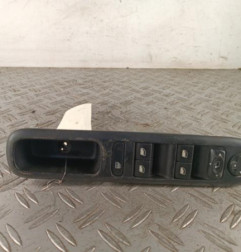 Interrupteur de leve vitre avant gauche PEUGEOT 5008 1 Photo n°1