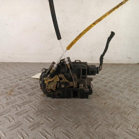 Serrure arriere gauche AUDI A6 2