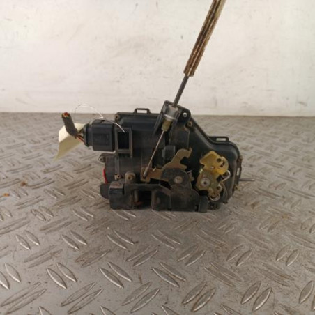 Serrure avant droit AUDI A6 2