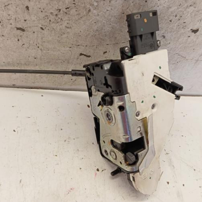 Serrure avant droit CITROEN C4 PICASSO 1 Serrure avant droit CITROEN C4 PICASSO 1
