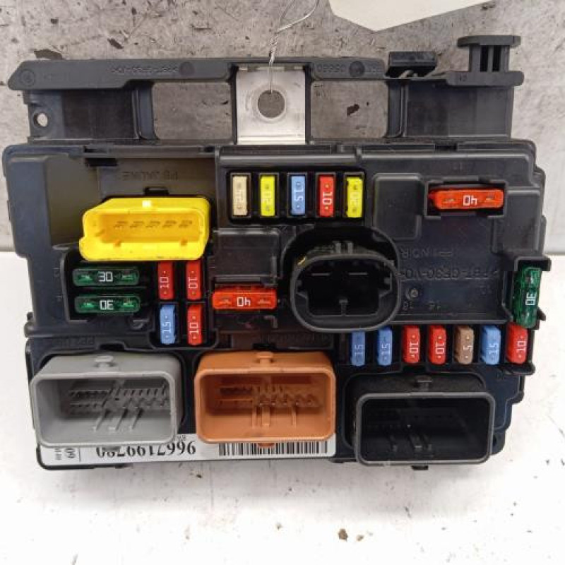 Boitier servitude moteur (BSM) PEUGEOT 207 Boitier servitude moteur (BSM) PEUGEOT 207