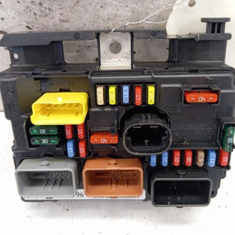 Boitier servitude moteur (BSM) CITROEN C3 2 Boitier servitude moteur (BSM) CITROEN C3 2