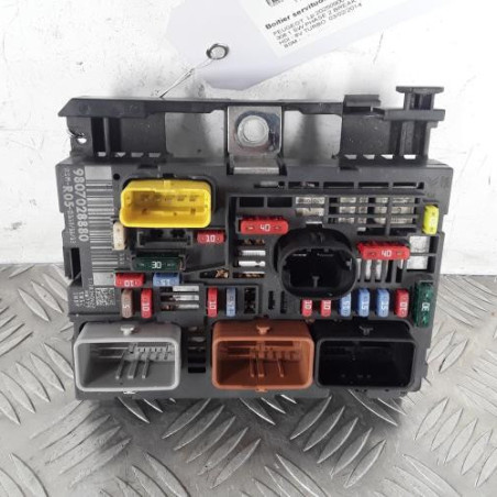 Boitier servitude moteur (BSM) PEUGEOT 308 1 SW Photo n°1