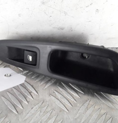 Interrupteur de leve vitre arriere gauche PEUGEOT 308 1 SW Photo n°1