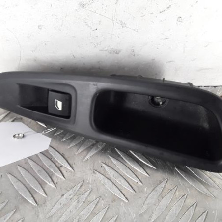 Interrupteur de leve vitre arriere gauche PEUGEOT 308 1 SW Photo n°1