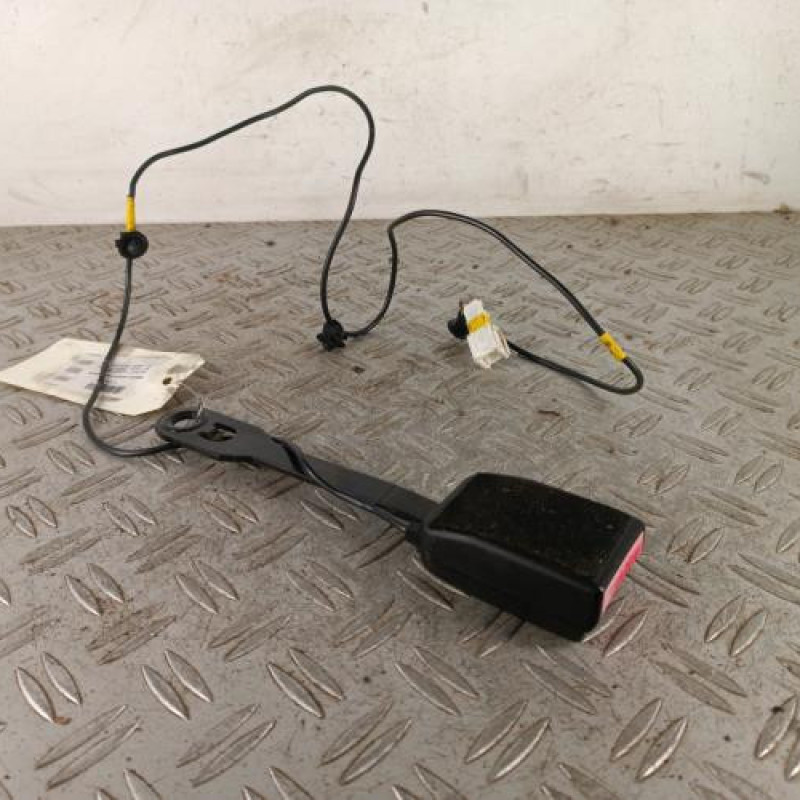 Attache ceinture avant gauche PEUGEOT 407