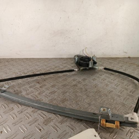 Leve vitre electrique avant gauche RENAULT CLIO 2 Photo n°1