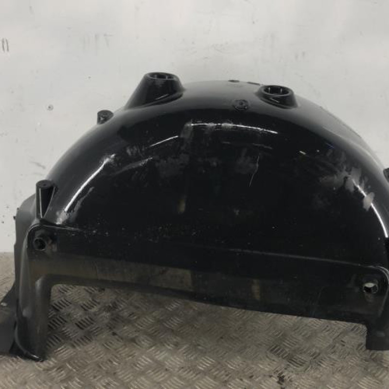 Pare boue arriere gauche NISSAN NV300