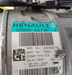 Compresseur clim NISSAN PRIMASTAR 2 Photo n°4