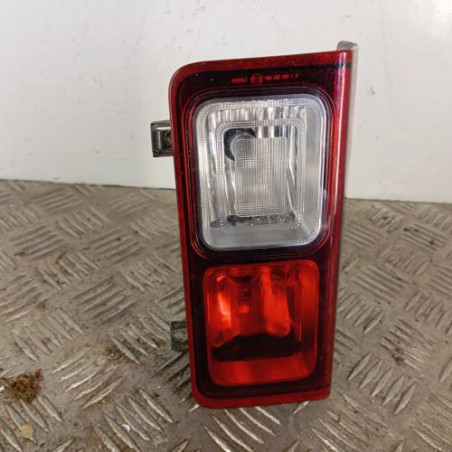 Feu de pare choc arriere droit NISSAN NV300 Photo n°1