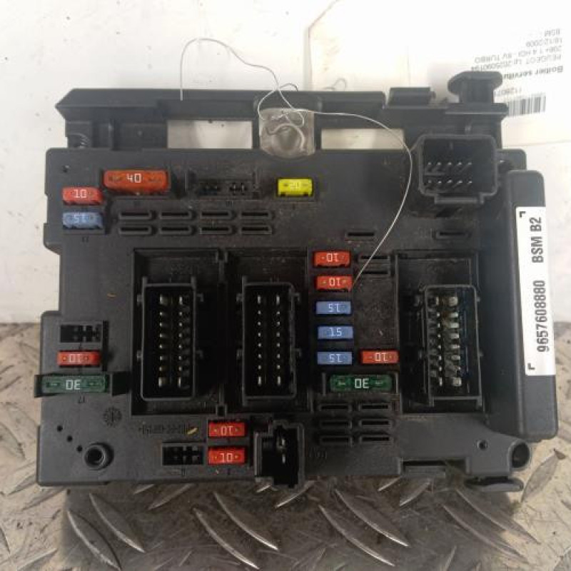Boitier servitude moteur (BSM) PEUGEOT 206+