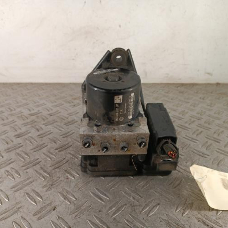 Bloc ABS (freins anti-blocage) VOLKSWAGEN TOURAN 2 Bloc ABS (freins anti-blocage) VOLKSWAGEN TOURAN 2