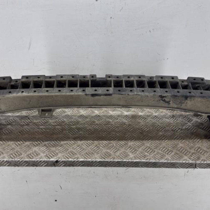 Renfort pare choc arriere (traverse) SUZUKI SWIFT 4