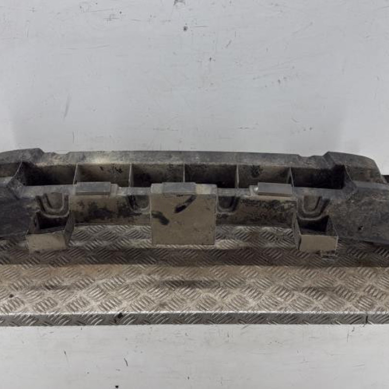 Renfort pare choc arriere (traverse) RENAULT CLIO 4