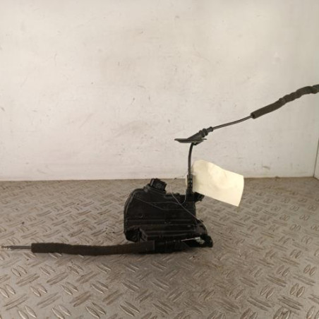 Serrure arriere droit RENAULT CLIO 4