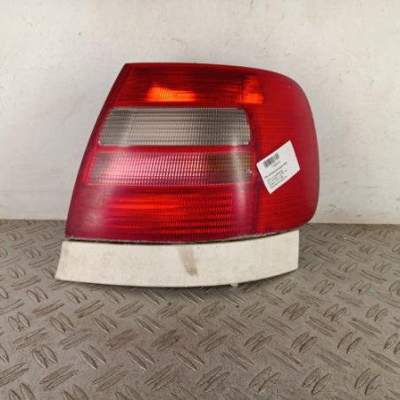 Feu arriere principal droit (feux) AUDI A4 1 Photo n°1