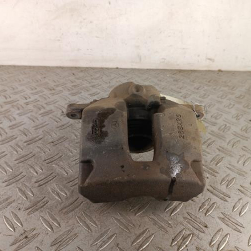 Etrier avant gauche (freinage) MERCEDES CLASSE C 204