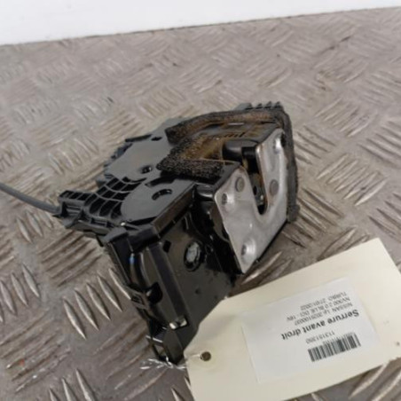 Serrure avant droit NISSAN NV300