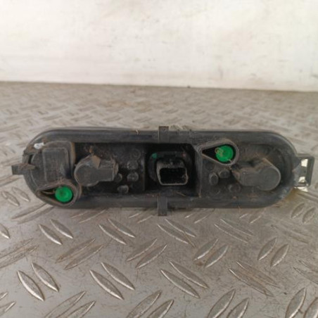 Platine feu arriere gauche PEUGEOT 5008 1