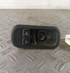 Interrupteur de leve vitre avant gauche RENAULT MASTER 3 Photo n°1