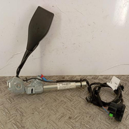 Attache ceinture avant gauche MERCEDES CITAN 1 415 Photo n°1