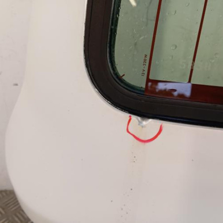 Malle/Hayon arriere RENAULT CLIO 1