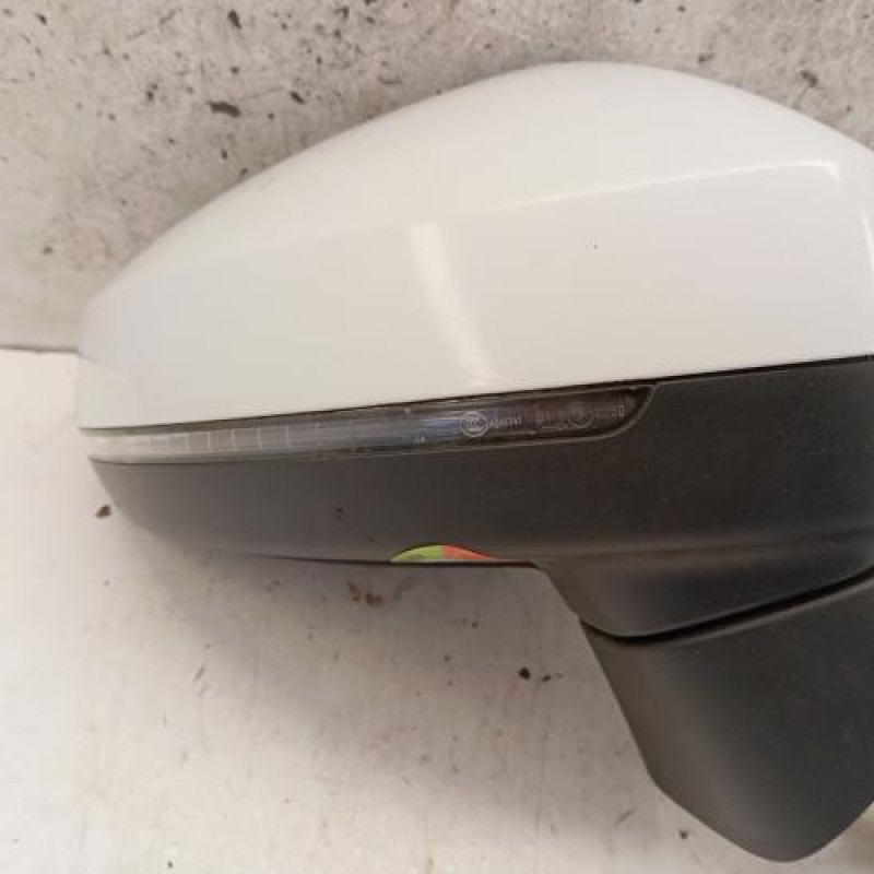 Retroviseur droit AUDI A3 3
