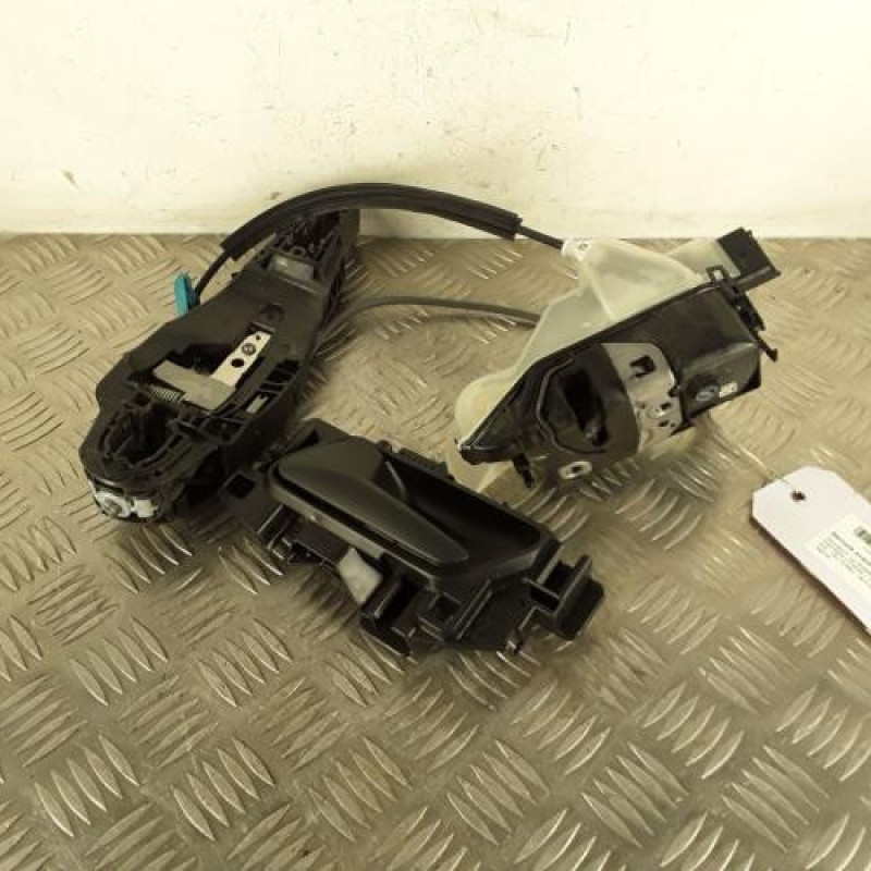 Serrure avant gauche PEUGEOT PARTNER 3 Serrure avant gauche PEUGEOT PARTNER 3