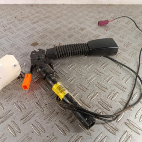 Attache ceinture avant gauche FORD FOCUS 1 Photo n°1