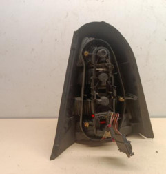 Feu arriere principal droit (feux) MERCEDES CLASSE A 168 Photo n°4