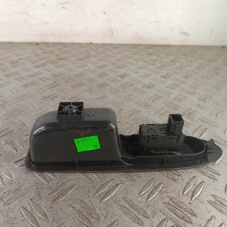 Interrupteur de leve vitre arriere droit CITROEN C4 2