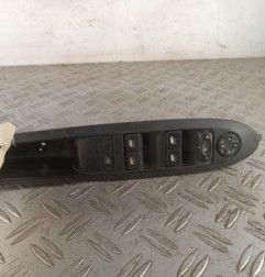 Interrupteur de leve vitre avant gauche CITROEN C4 2 Photo n°1