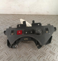 Interrupteur de leve vitre avant gauche PEUGEOT PARTNER 2 Photo n°1