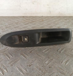 Interrupteur de leve vitre arriere gauche CITROEN C4 2