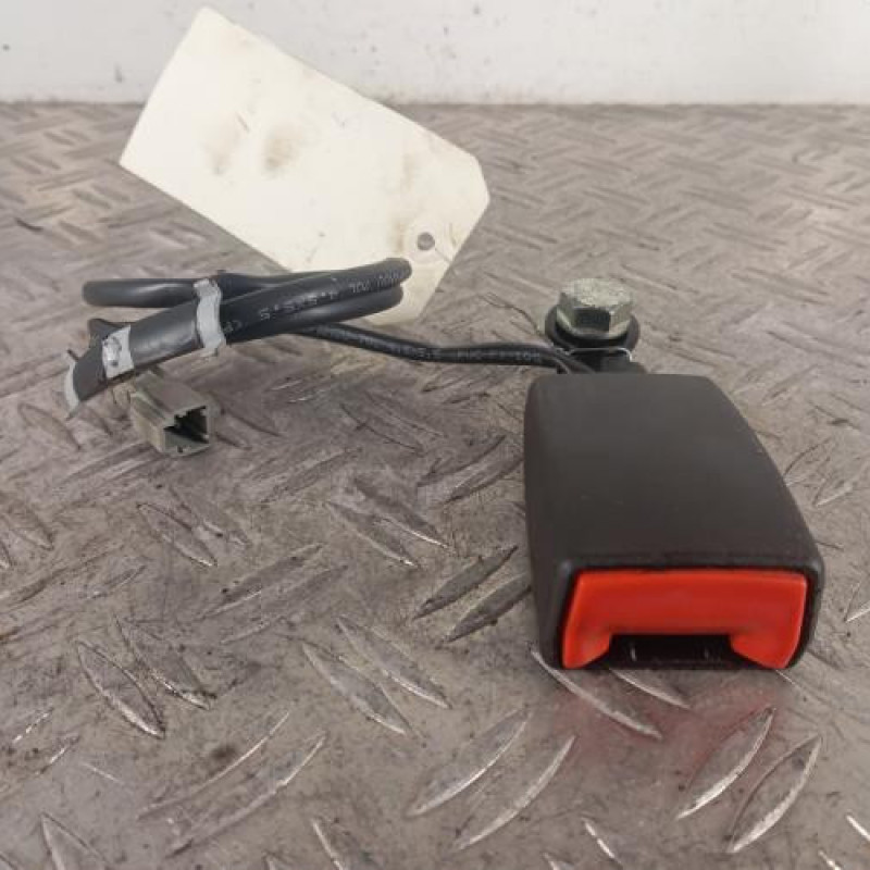 Attache ceinture avant gauche FIAT PANDA 2