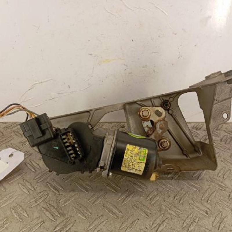 Moteur essuie glace avant RENAULT TWINGO 1