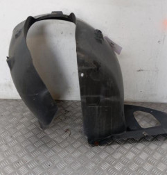 Pare boue avant gauche PEUGEOT 208 1