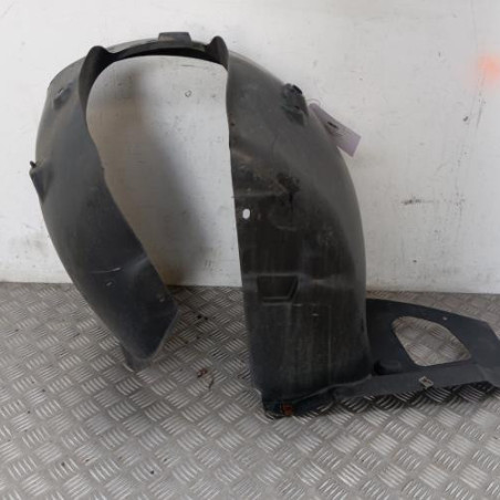 Pare boue avant gauche PEUGEOT 208 1
