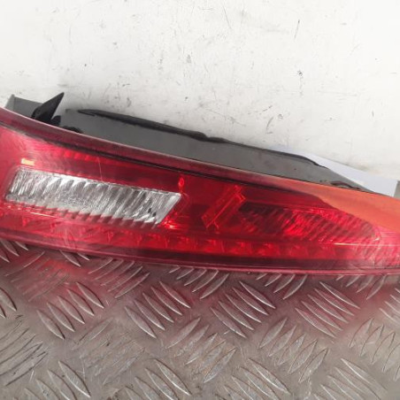 Feu arriere secondaire droit (feux) ALFA ROMEO GIULIETTA 2 Photo n°1