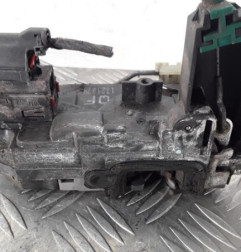 Serrure avant gauche OPEL ASTRA H